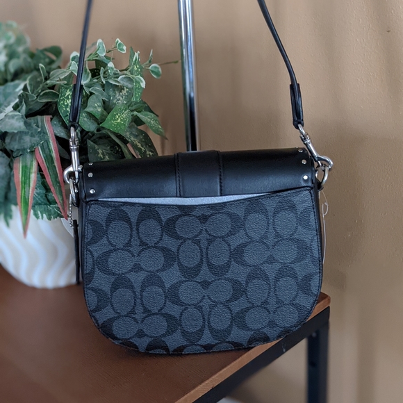 Coach Georgie Saddle Bag - Picture 4 of 10